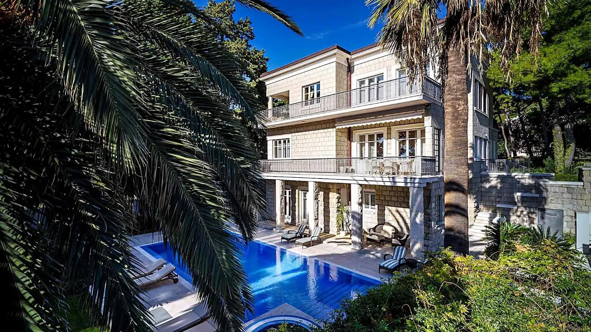 Exclusive Seafront Villa 5 Bedrooms Villa Mestro Outdoor Pool Magical Sea Views Split