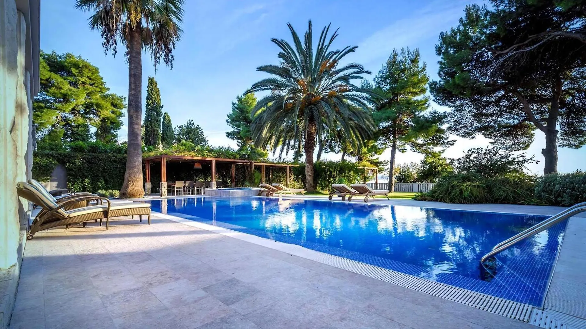 Exclusive Seafront Villa 5 Bedrooms Villa Mestro Outdoor Pool Magical Sea Views Split